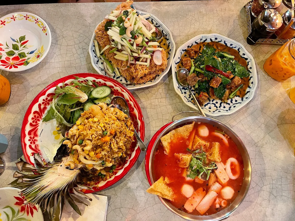 pineapple fried rice gf ข้าวอบสับปะรด